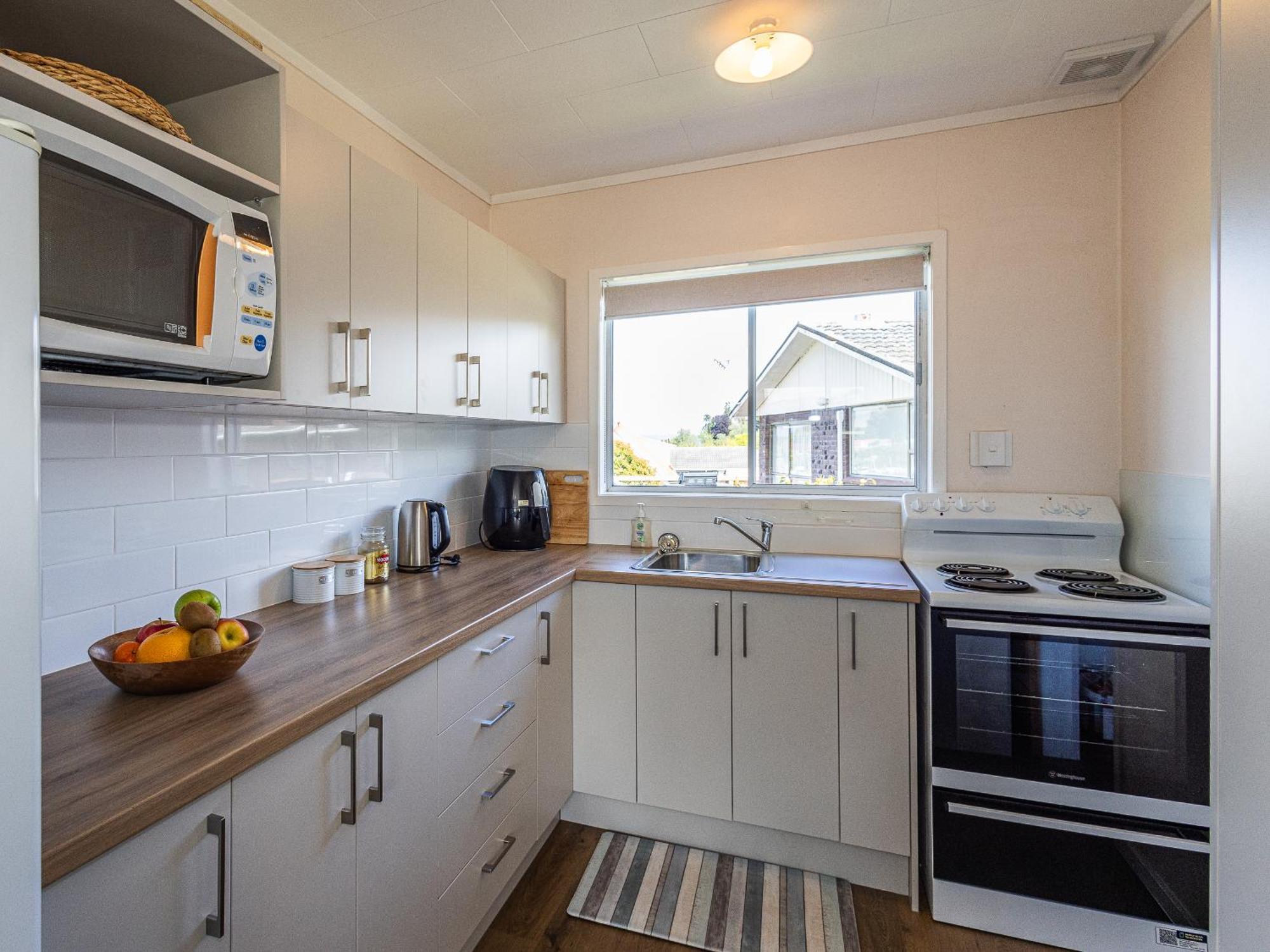 Central Riverside Retreat - Taupo Holiday Home Exterior foto