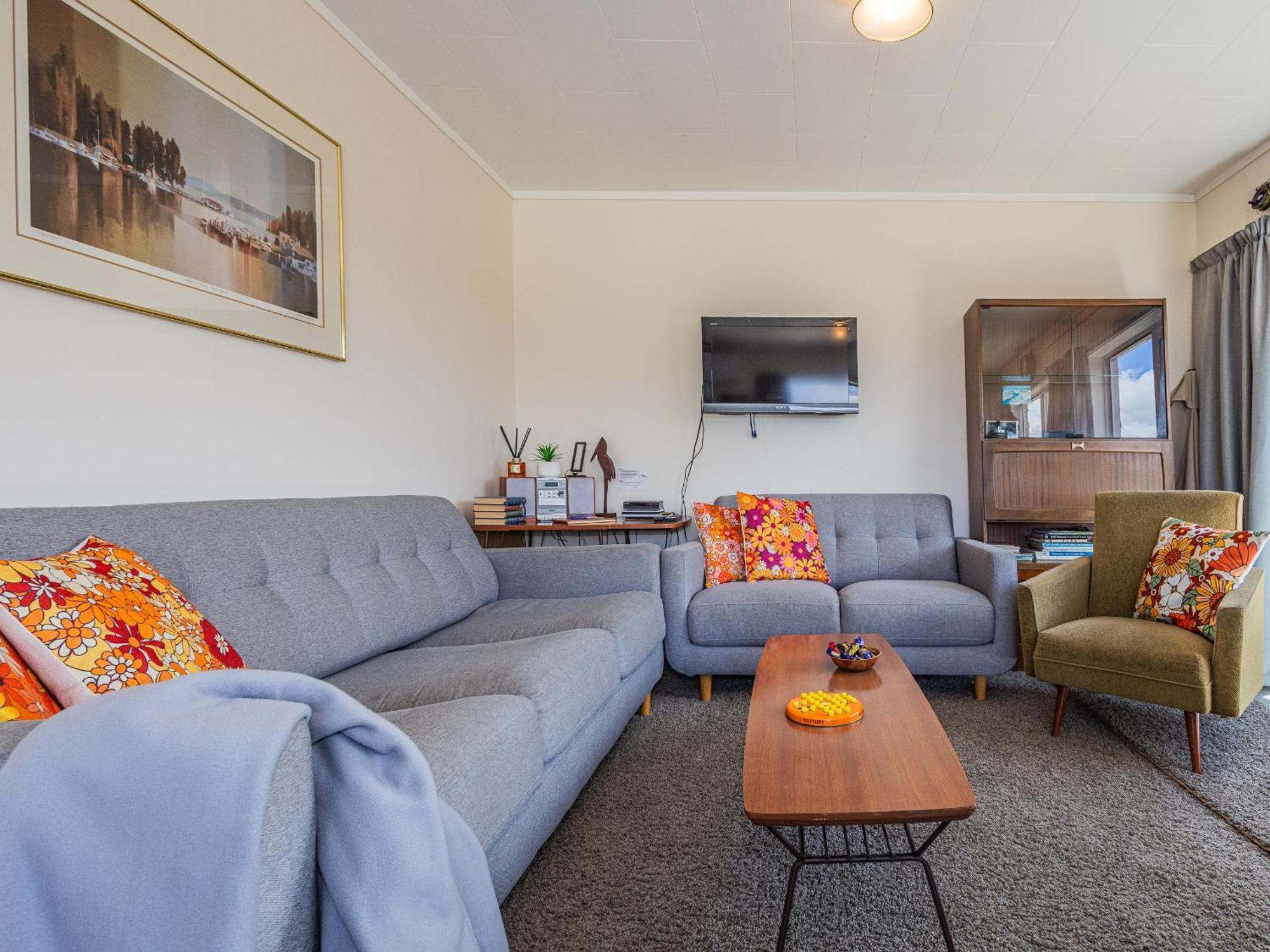 Central Riverside Retreat - Taupo Holiday Home Exterior foto
